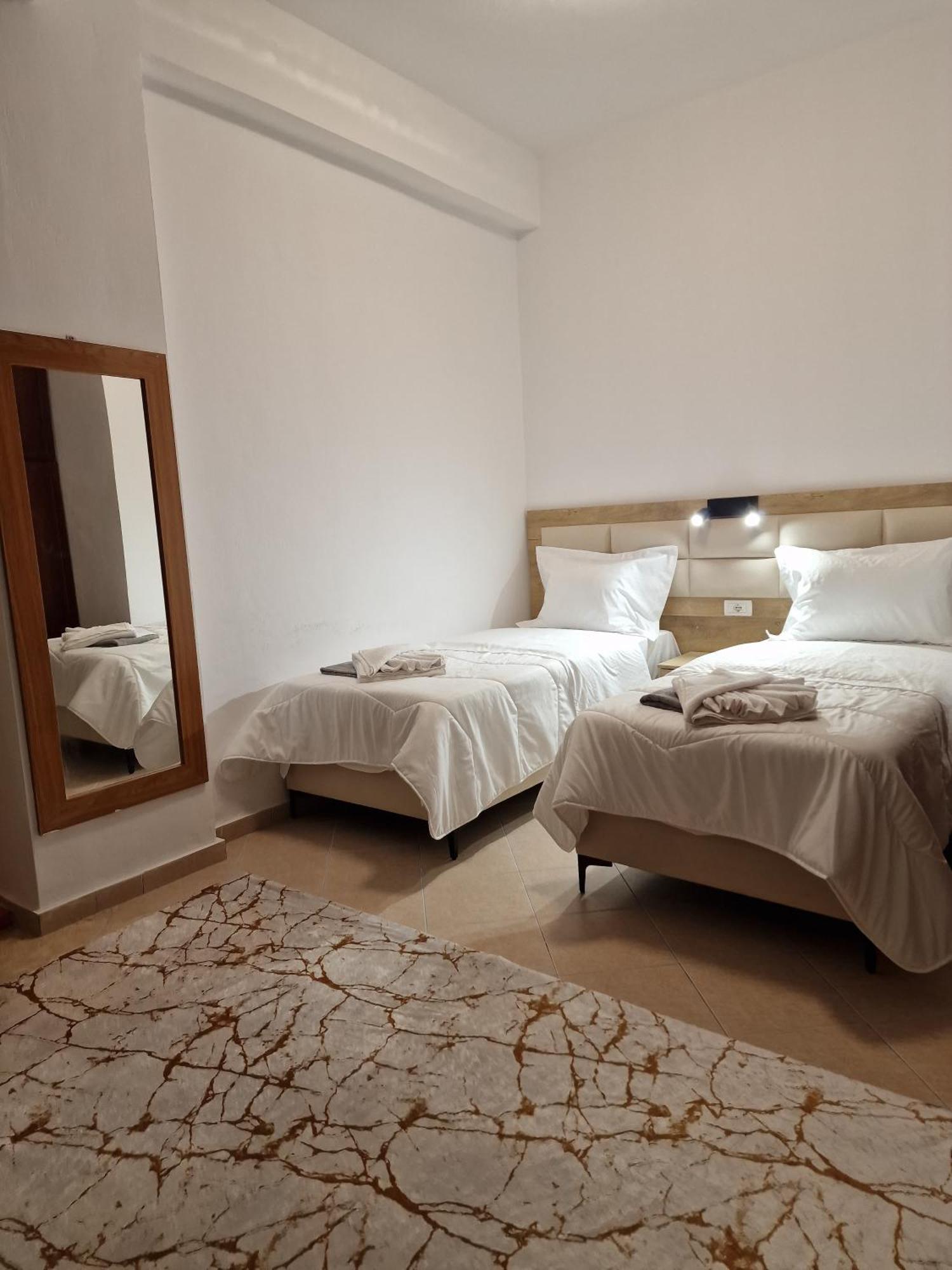 Apartment Antigona Gjirokaster Ngoại thất bức ảnh