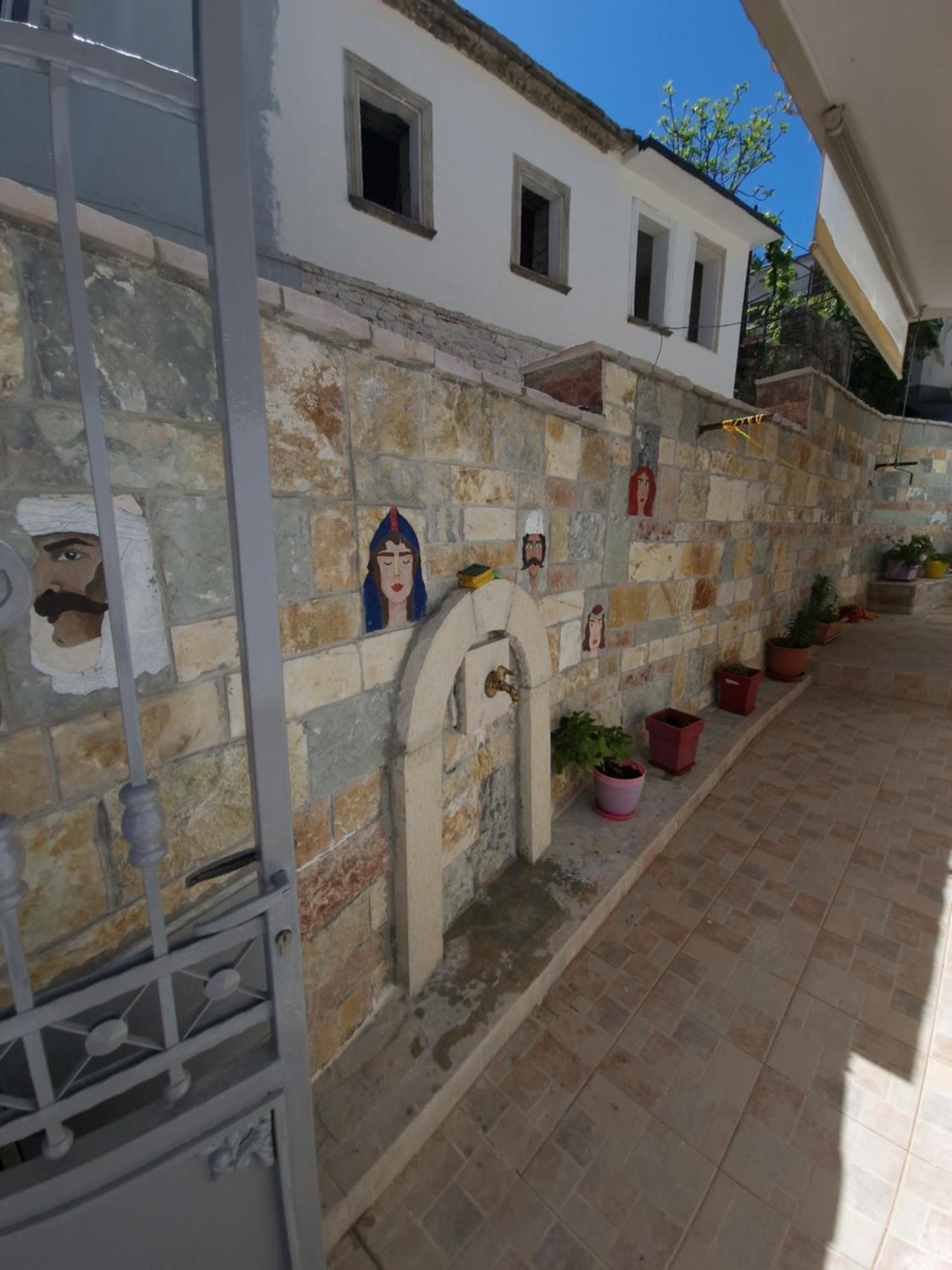 Apartment Antigona Gjirokaster Ngoại thất bức ảnh
