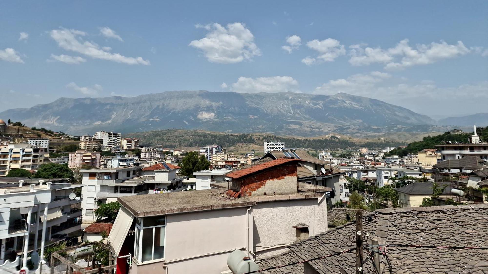 Apartment Antigona Gjirokaster Ngoại thất bức ảnh